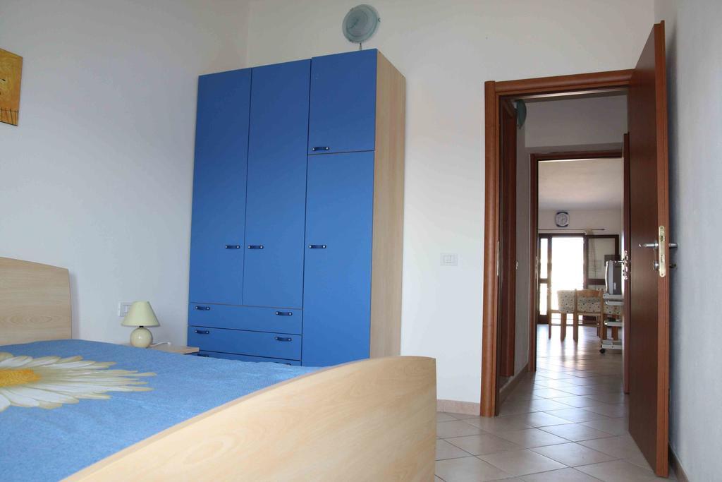 Appartamenti Marilu La Caletta Exterior foto
