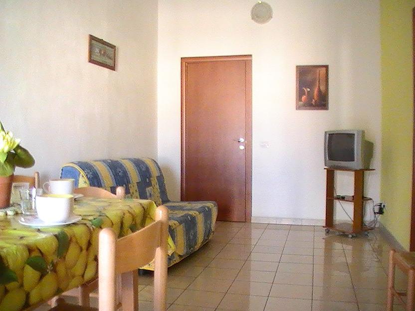 Appartamenti Marilu La Caletta Exterior foto